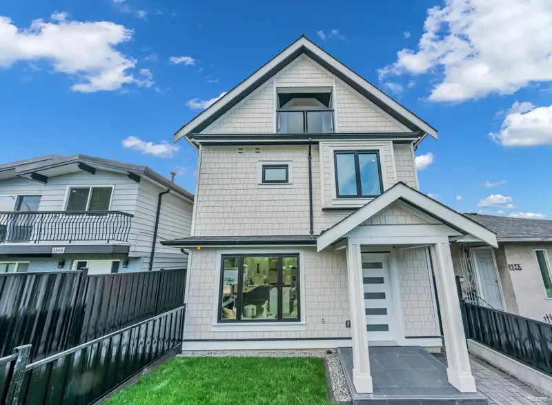 2 3344 ADANAC STREET - photo 1 of 30