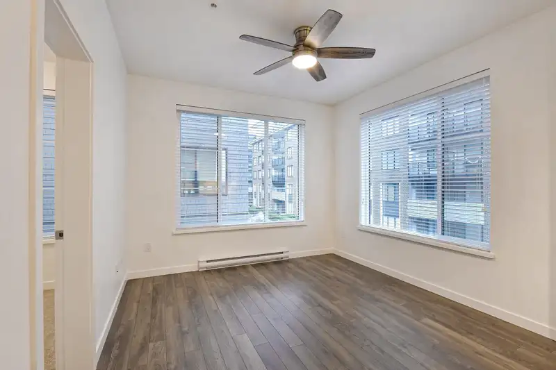 308 15835 85 AVENUE - photo 4 of 31