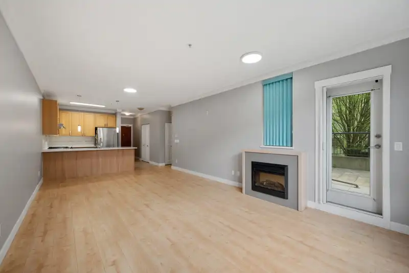107 15918 26 AVENUE - photo 1 of 35