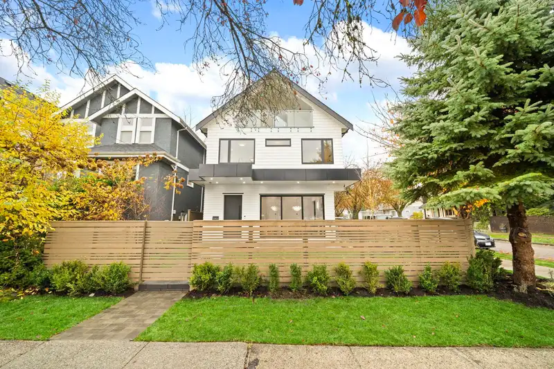 1095 E 14TH AVENUE - photo 2 of 34
