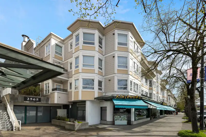 253 2565 W BROADWAY AVENUE - photo 1 of 30