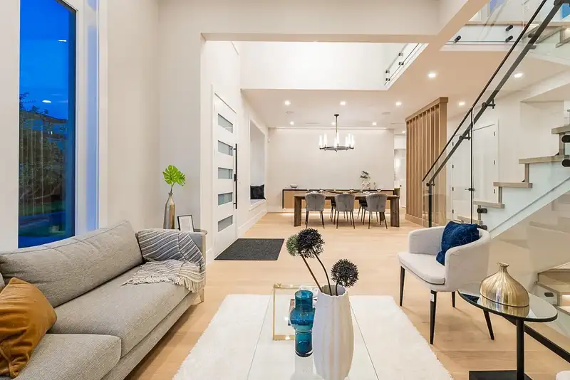 6050 BUCHANAN STREET - photo 4 of 33