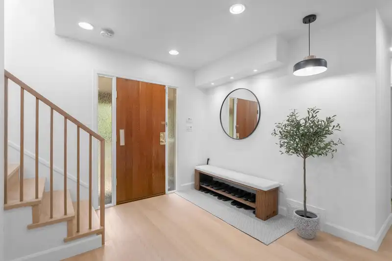 2426 W 34TH AVENUE - photo 2 of 26