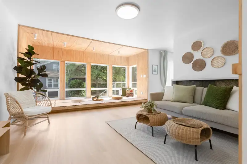 2426 W 34TH AVENUE - photo 4 of 26