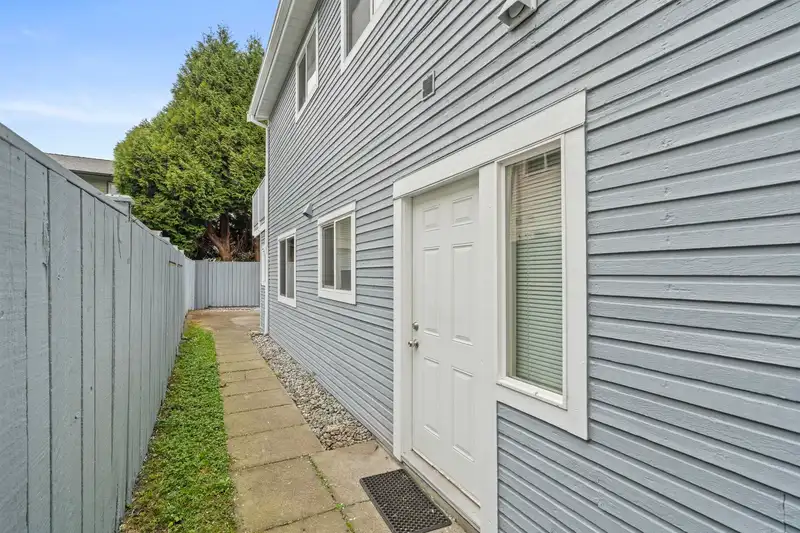 765 CLARKE ROAD - photo 4 of 40
