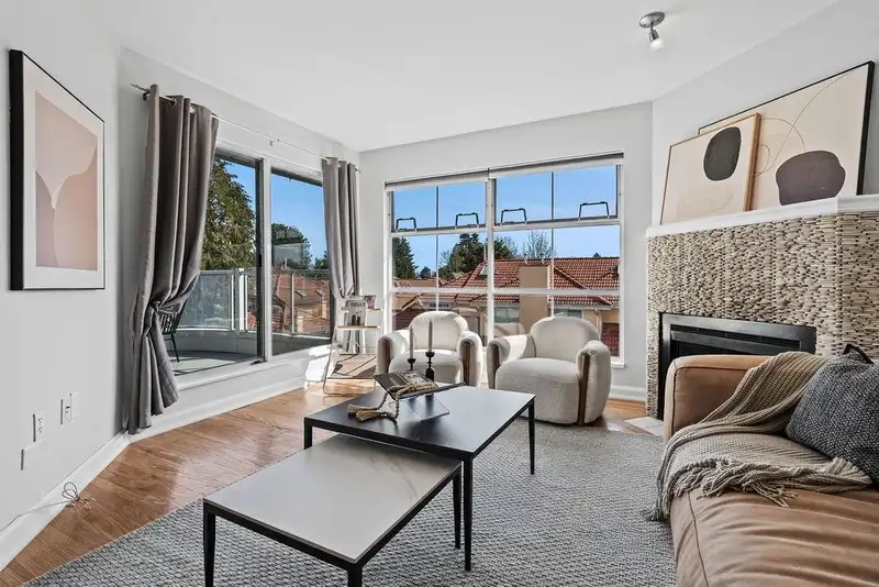 304 8611 GENERAL CURRIE ROAD - photo 1 of 27