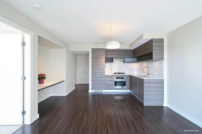 601 570 EMERSON STREET - photo 4 of 18