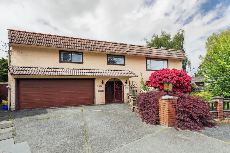 4523 KING EDWARD PLACE - photo 1 of 25