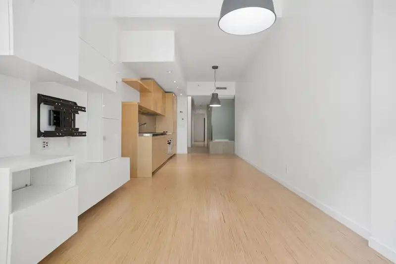 202 36 WATER STREET - photo 4 of 31