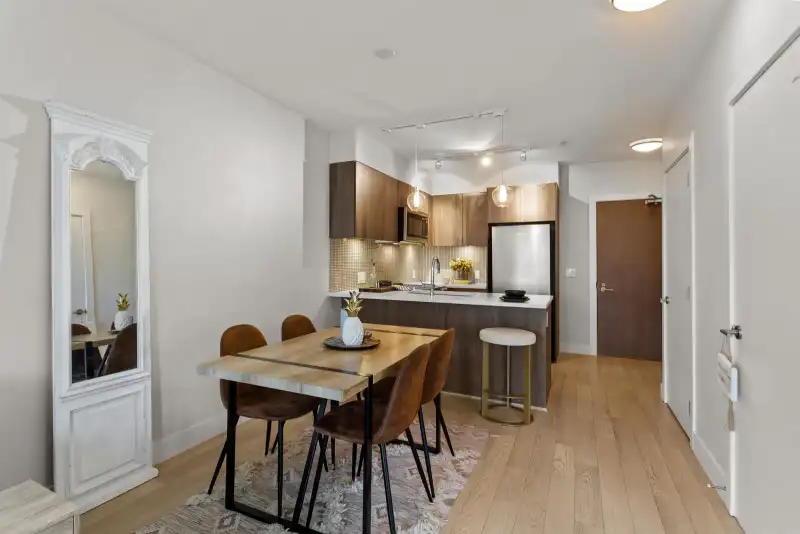 509 2477 CAROLINA STREET - photo 1 of 21