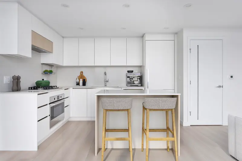 2204 13573 98A AVENUE - photo 3 of 17