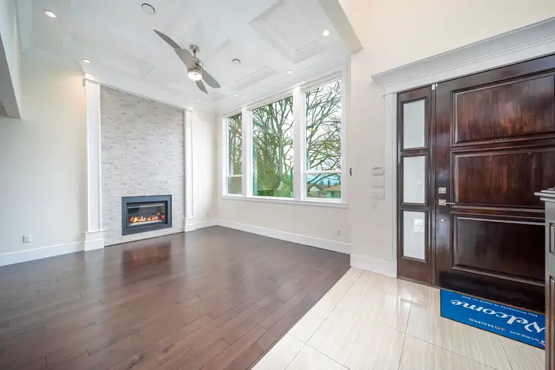 3832 KINCAID STREET - photo 2 of 40