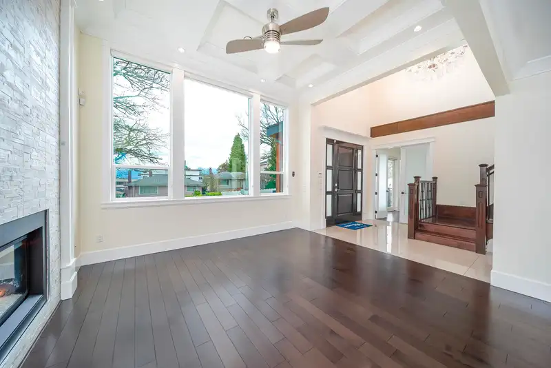 3832 KINCAID STREET - photo 4 of 40