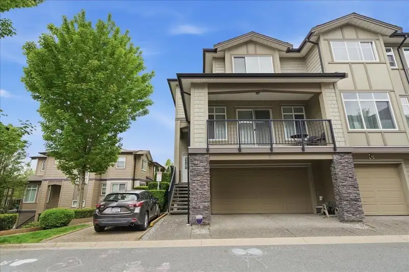 61 22865 TELOSKY AVENUE - photo 1 of 34