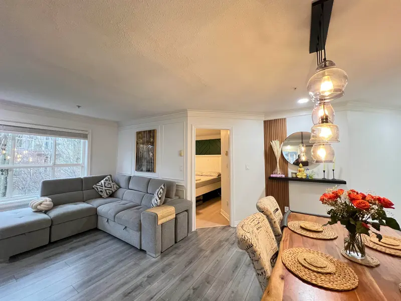 303 8115 121A STREET - photo 3 of 18