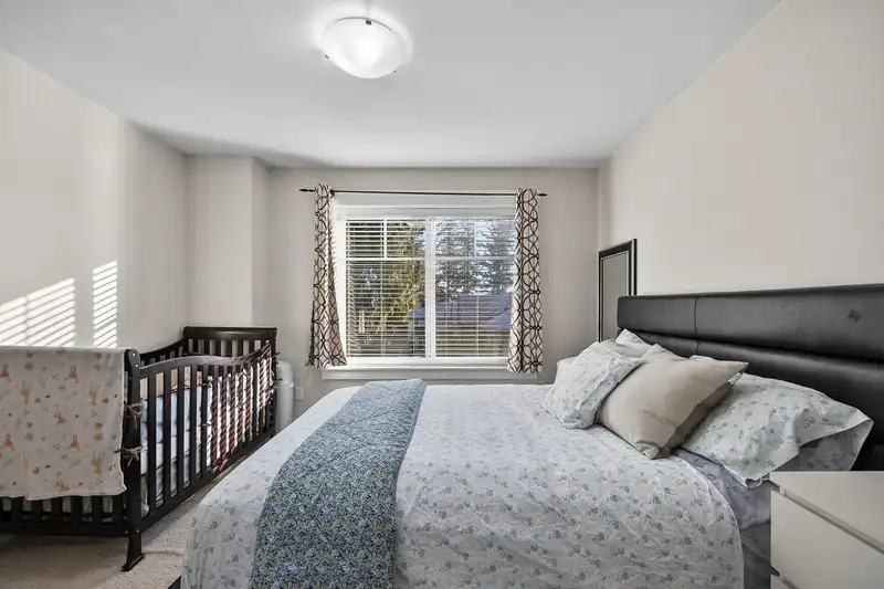27 5957 152 STREET - photo 3 of 35