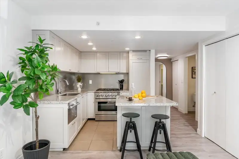 1139 HOMER STREET - photo 3 of 36