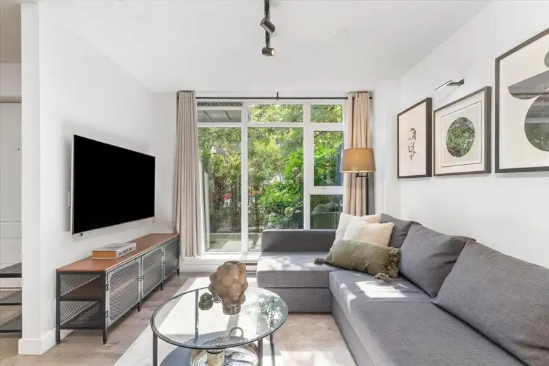 1139 HOMER STREET - photo 4 of 36