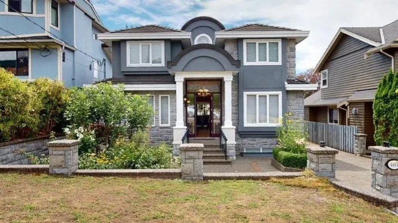 467 W KINGS ROAD - photo 1 of 25