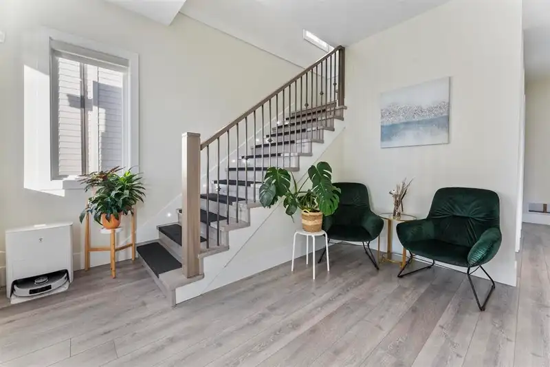 13686 232A STREET - photo 4 of 29