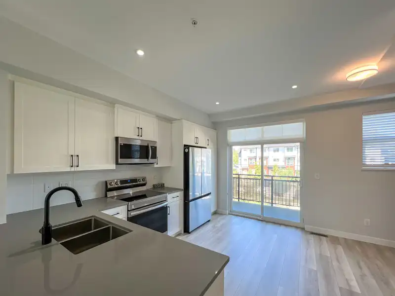 148 20180 84 AVENUE - photo 2 of 25