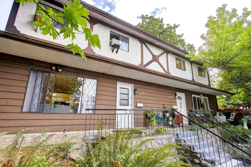 830 INGERSOLL AVENUE - photo 4 of 25