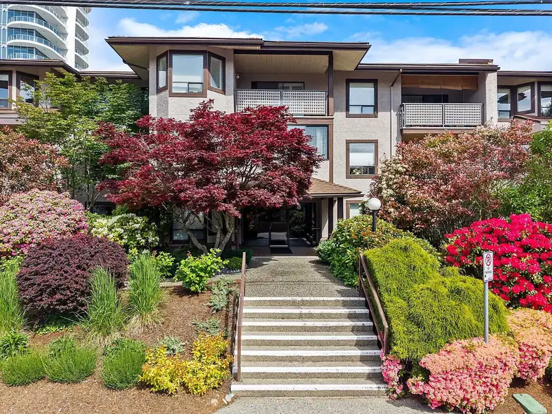 105 1460 MARTIN STREET - photo 1 of 23