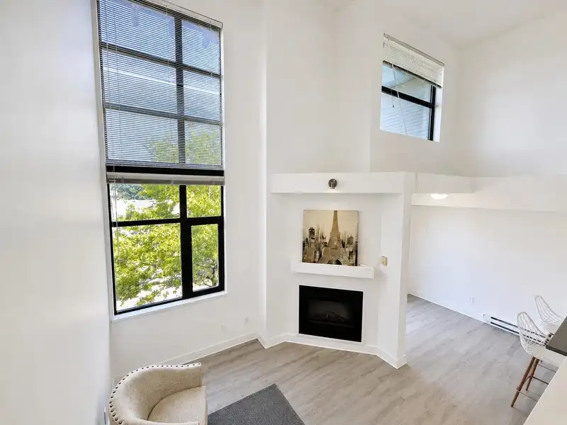 434 10838 CITY PARKWAY - photo 1 of 35