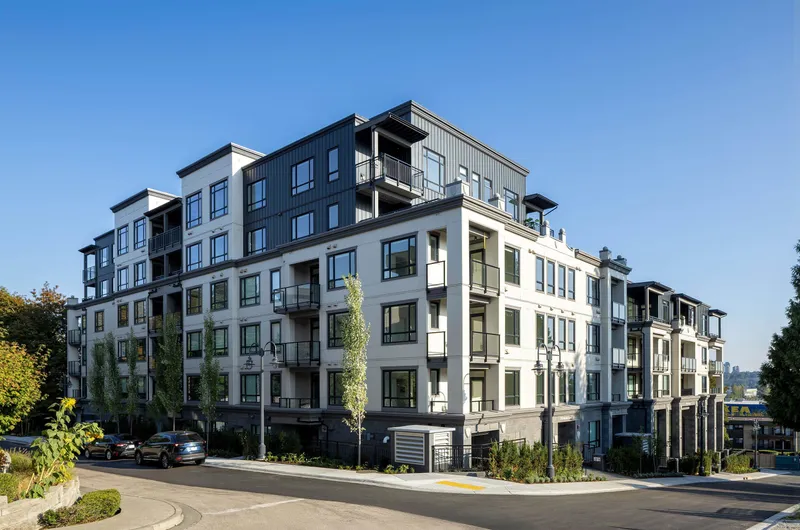 614 215 MCBAY LANE - photo 1 of 11