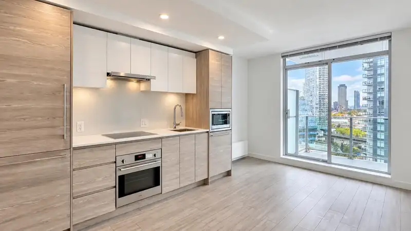1006 13655 FRASER HIGHWAY - photo 2 of 33