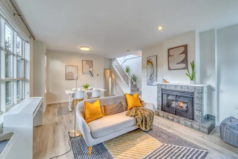 661 W 7TH AVENUE - photo 4 of 23
