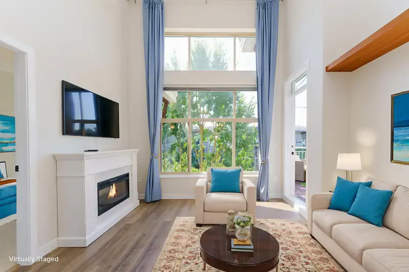 420 2477 KELLY AVENUE - photo 4 of 33