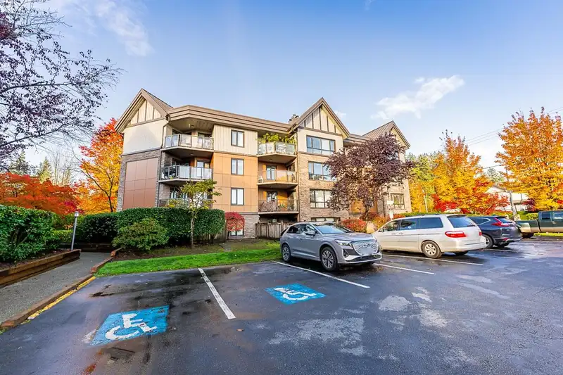 305 9978 148 STREET - photo 2 of 29