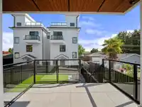 1 3786 PETER STREET - thumbnail 13