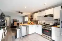 1868 COQUITLAM AVENUE - thumbnail 23