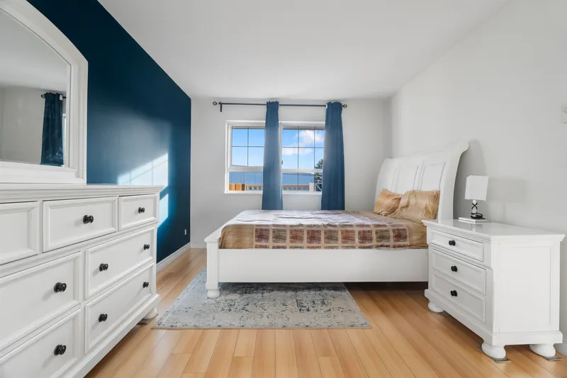 318 15268 105 AVENUE - photo 4 of 25