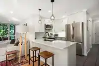 203 3235 W 4TH AVENUE - thumbnail 1