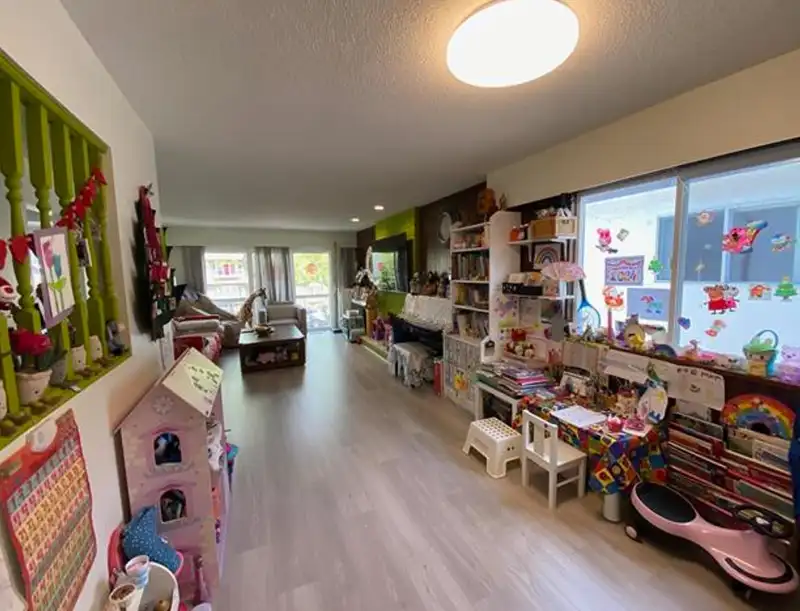 2086 E 40TH AVENUE - photo 2 of 4
