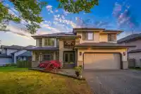 9256 203 STREET - thumbnail 1