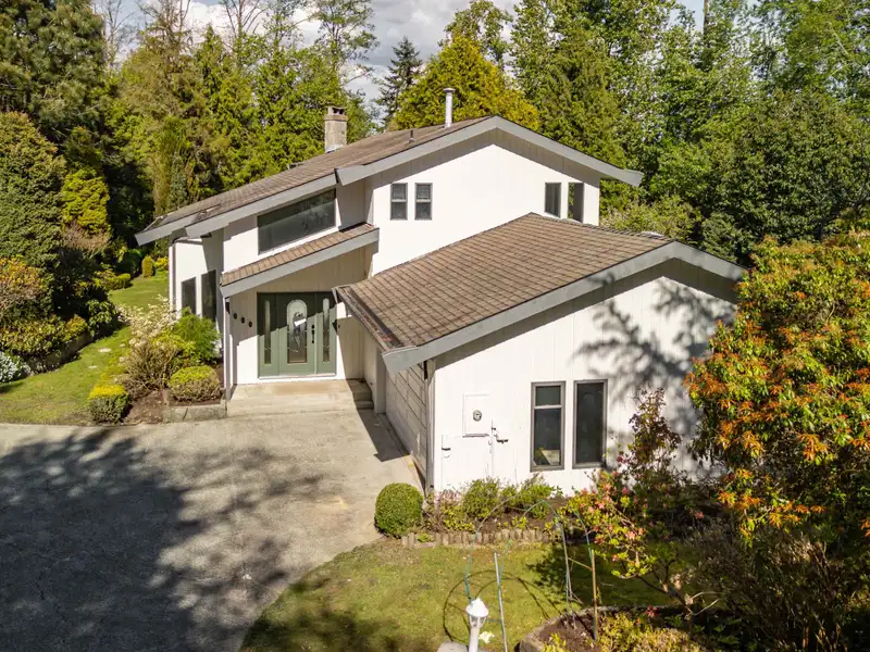 2080 181 STREET - photo 1 of 39
