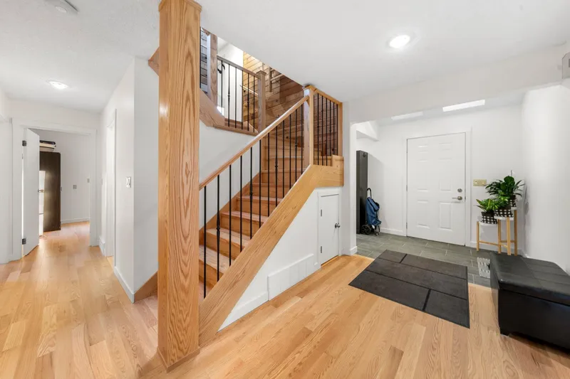 667 FAIRWAY DRIVE - photo 1 of 25