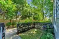 129 15850 85 AVENUE - thumbnail 1