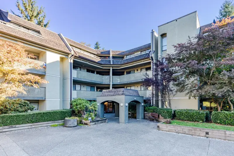 310 1210 PACIFIC STREET - photo 2 of 25