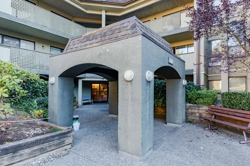 310 1210 PACIFIC STREET - photo 3 of 25