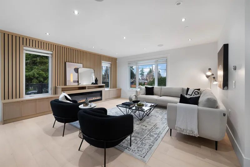 13915 BLACKBURN AVENUE - photo 3 of 25