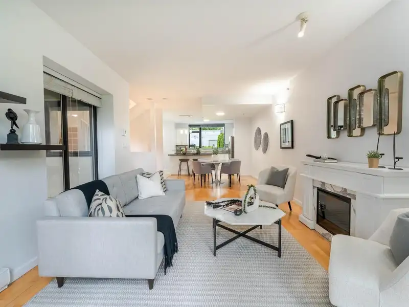 3 11 E ROYAL AVENUE - photo 1 of 39