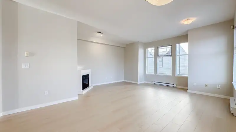 38 6099 ALDER STREET - photo 3 of 14