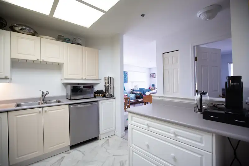 307 5711 MERMAID STREET - photo 4 of 23