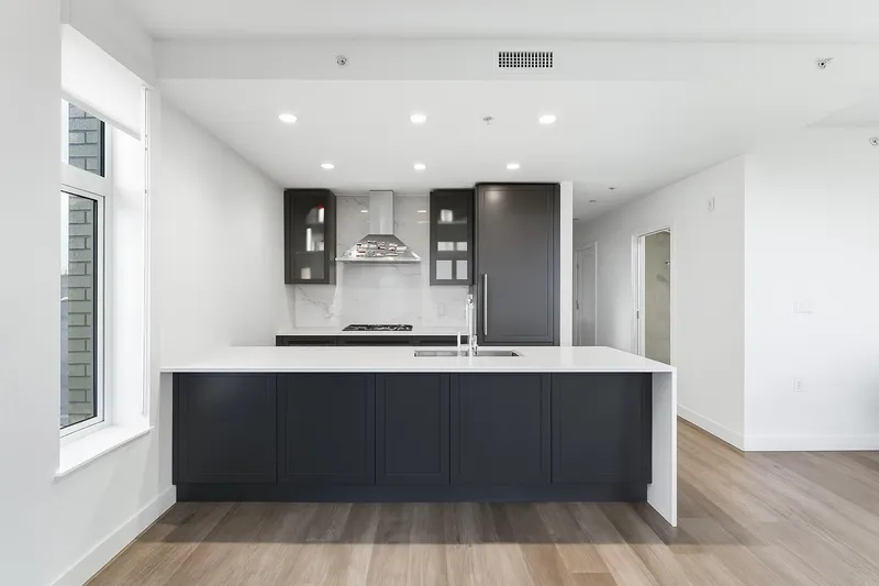 403 5733 ALBERTA STREET - photo 4 of 25