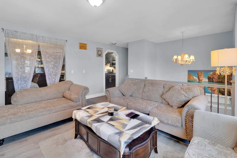 6507 134 STREET - photo 4 of 25